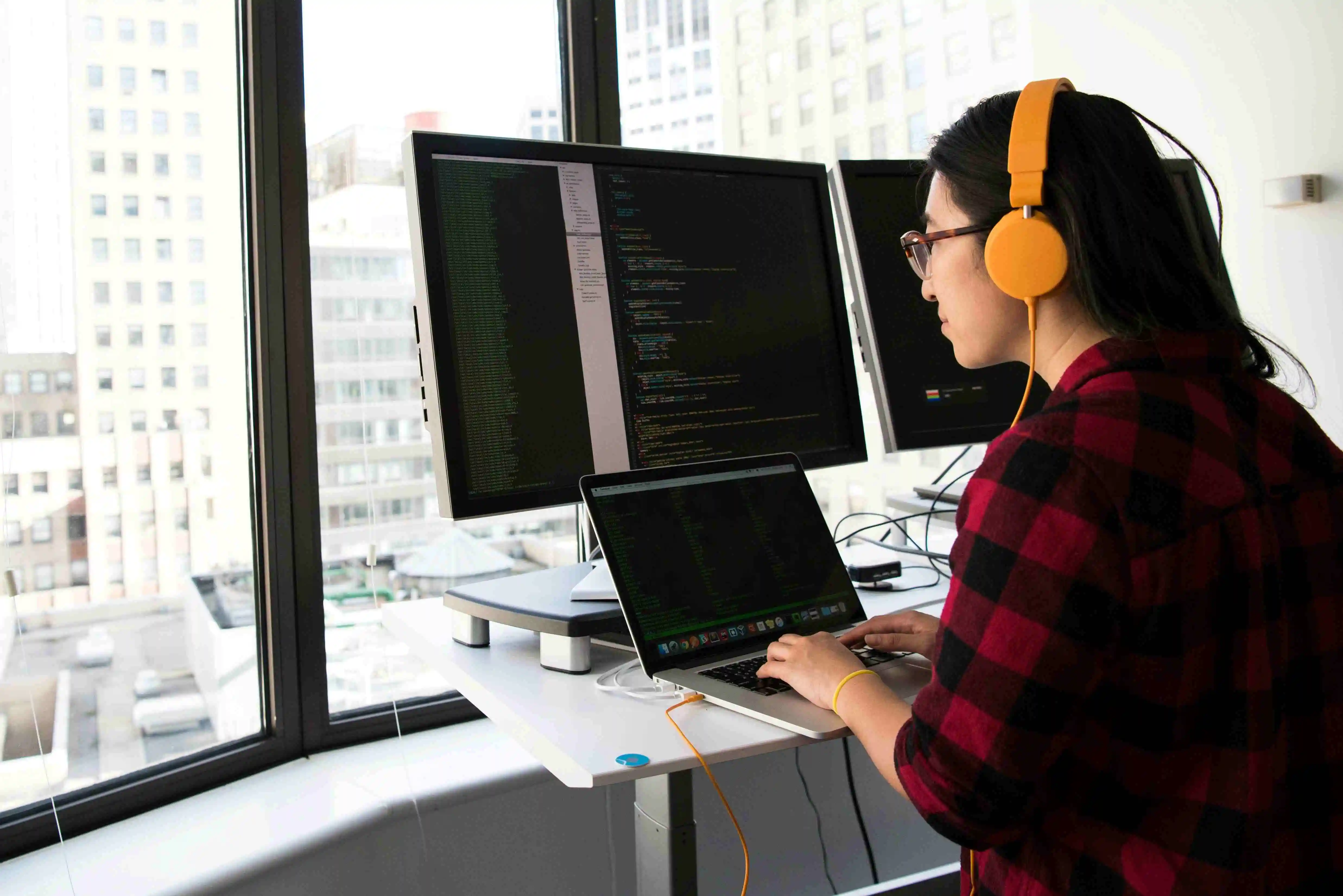 a girl learn c language